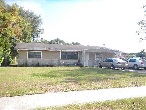 2nd image of 4227 Clyde Dr