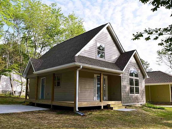 2nd image of 1054 McCann Rd SE Lot 4