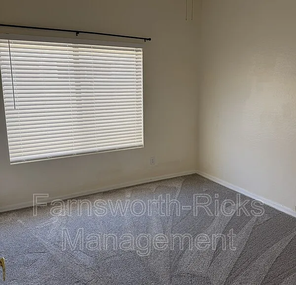 3625 N Katmai — Photo 12