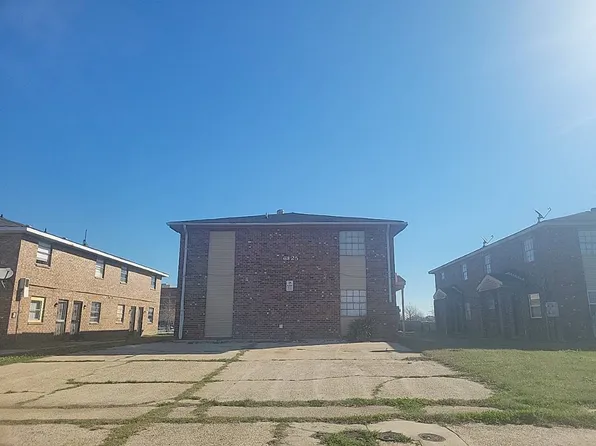 6825 E Coronet Ct, New Orleans, LA 70126