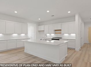 433 Summerset Landing Ct, Conroe, TX 77304