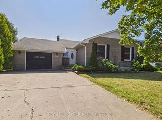 693 Macyoung Dr, Kincardine, ON N2Z1T1