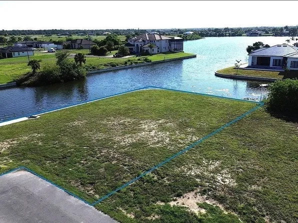 1919 NE 10th Ave, Cape Coral, FL 33909