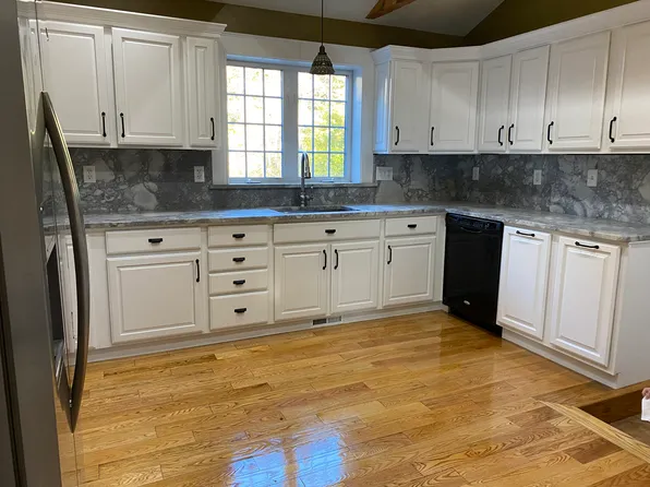 (undisclosed Address), Epping, NH 03042