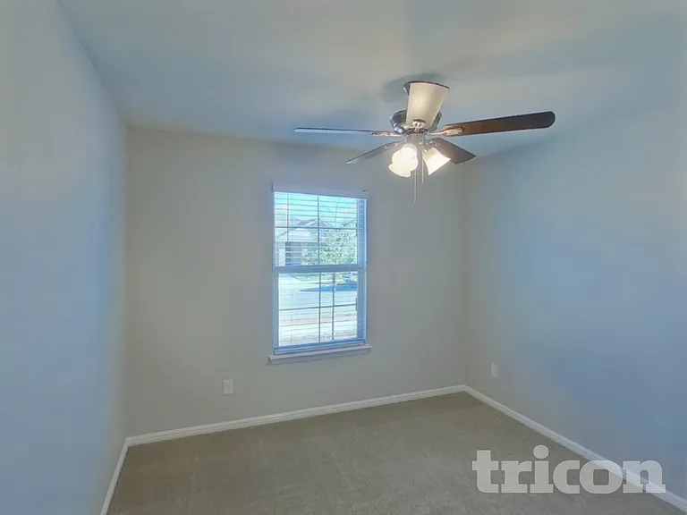 1812 Fairbanks Dr — Photo 11