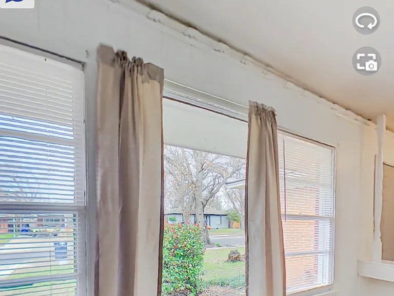 2340 San Marcus Ave — Photo 11