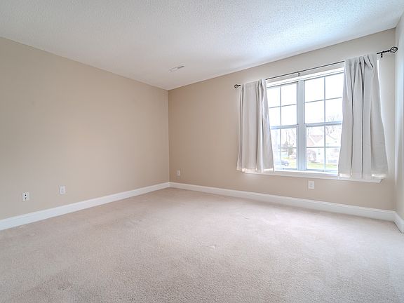 5th image of 1322 Hampton Place Blvd #1322