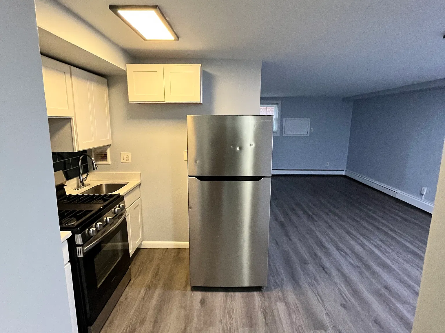 2 bed, 1200 sqft, $1,425 — Photo 2