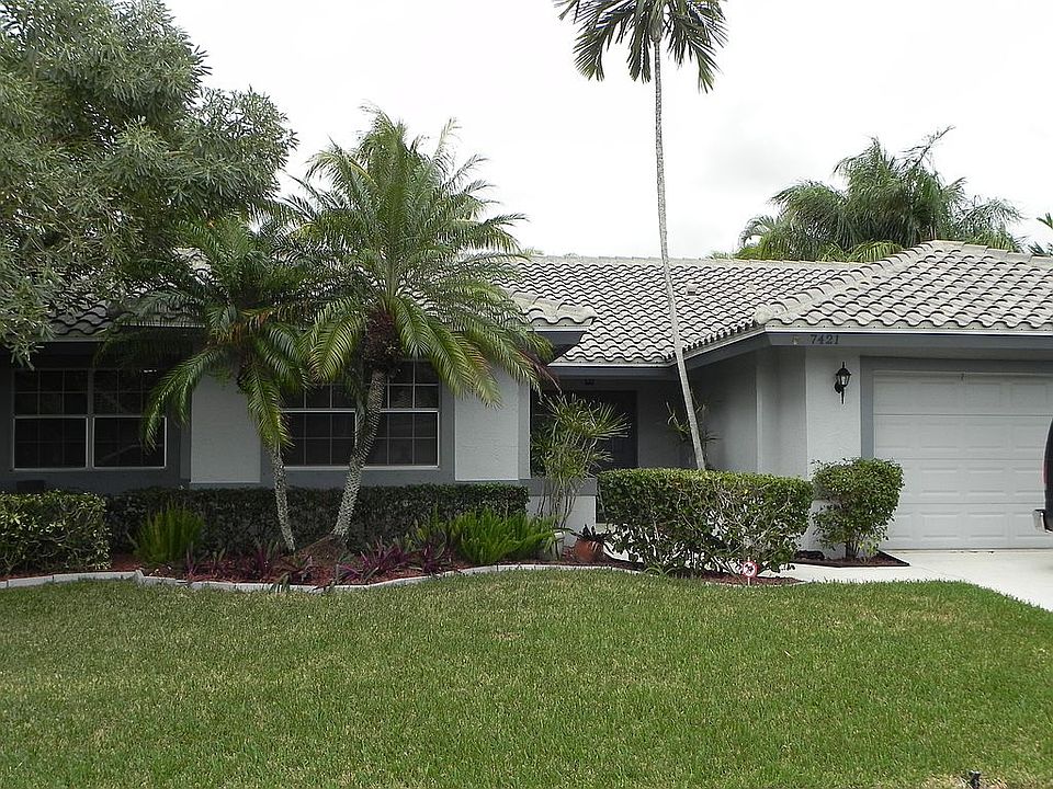 2nd image of 7421 Rosewood Cir