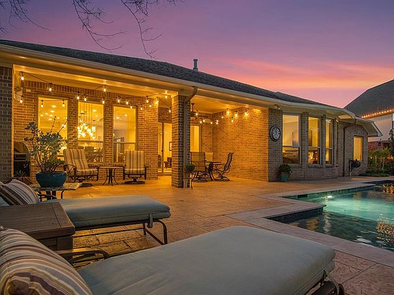 3rd image of 9506 W Pedernales River Dr