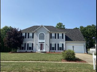 38432 Country Meadow Way, North Ridgeville, OH 44039