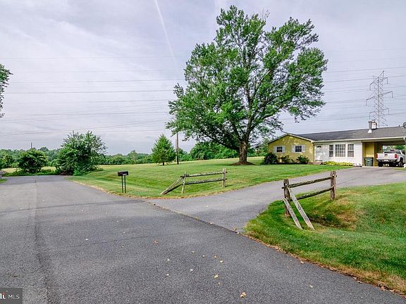 3rd image of 17300 Flagstone Dr