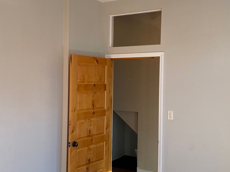 1st image of 2750 W Warren Blvd #1