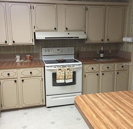 4th image of 589 E Club Blvd