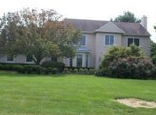 704 Dominion Dr, Moorestown, NJ 08057