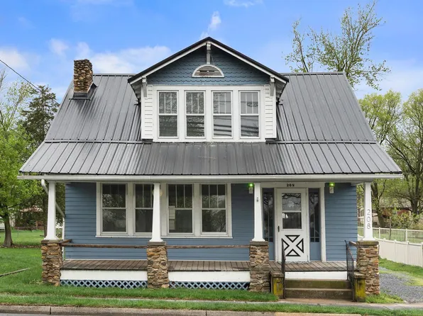 208 E Lee St, Broadway, VA 22815