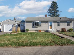 15 Adams St, Ludlow, MA 01056