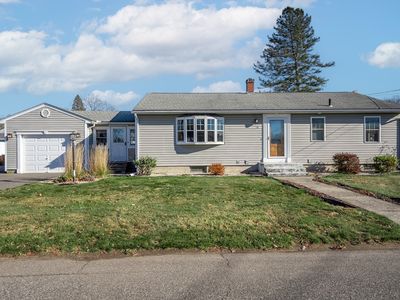 15 Adams St, Ludlow, MA, 01056