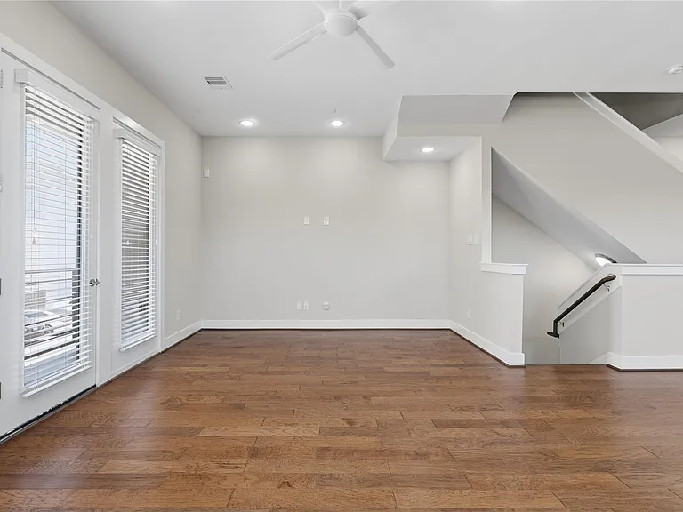 2102 Bello Amanecer Ln — Photo 6