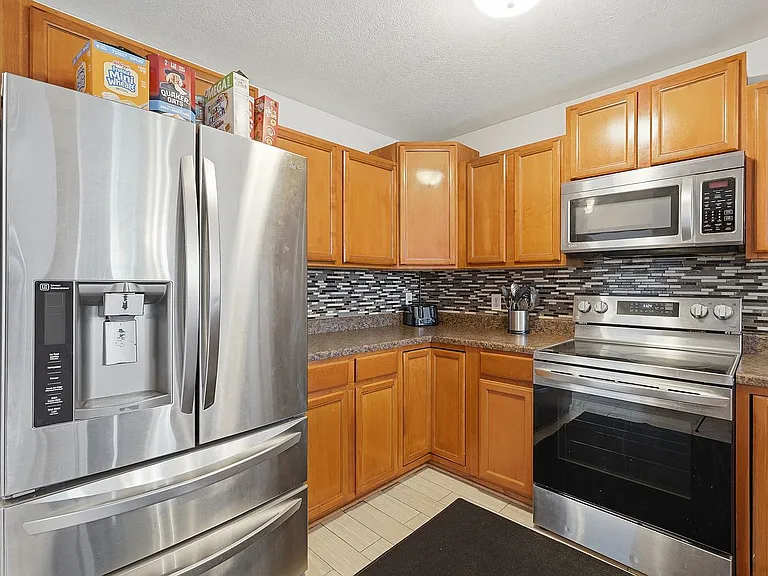 4803 NE Trilein Dr — Photo 7