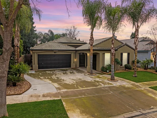 1635 E Dorothea Avenue, Visalia, CA 93292