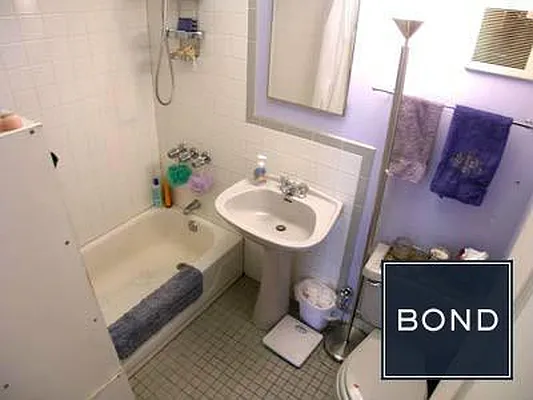 Rented by Bond New York | media 29