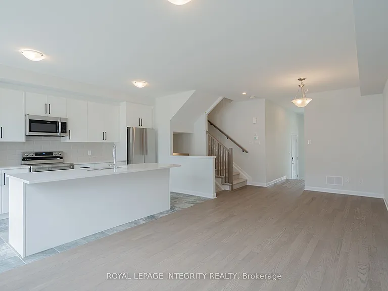 409 Silicon Way — Photo 7