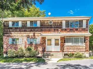 2 Maple Rd, Huntington Station, NY 11746