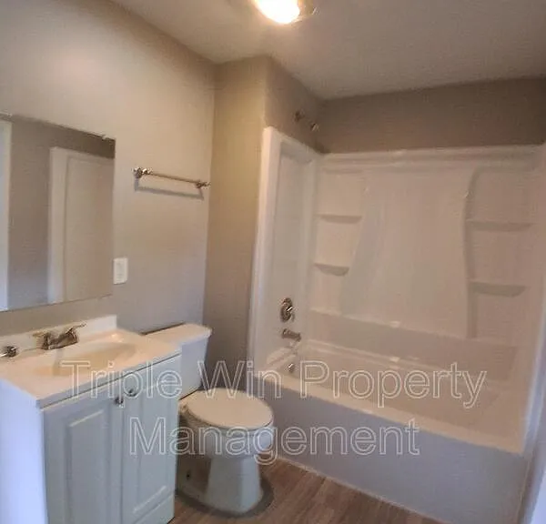468 June Dr — Photo 25