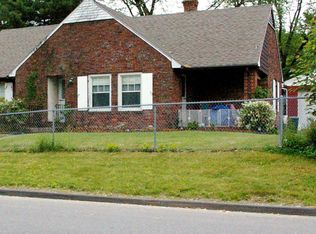 32 Revere St, Worcester, MA 01604