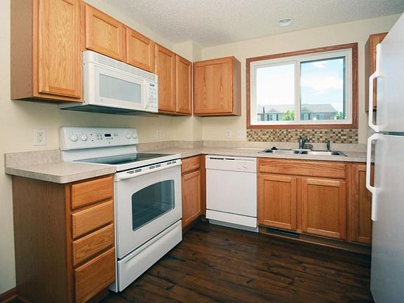 3rd image of 4948 Evergreen Dr N Unit 8