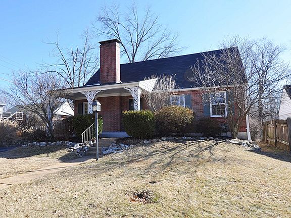 2nd image of 134 E Sarah Ave