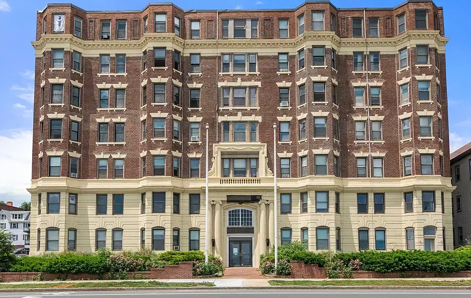 1 bed, 457 sqft, $2,200 — Photo 3