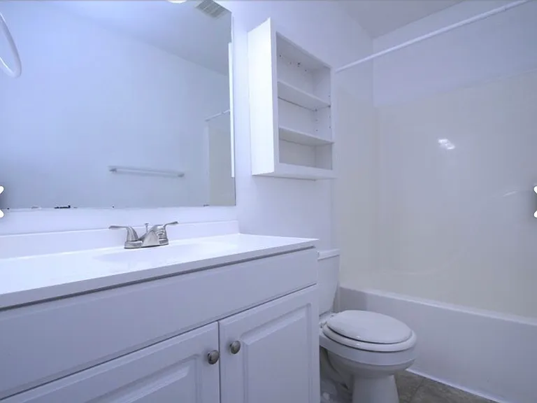 9718 Lucille Ct — Photo 7