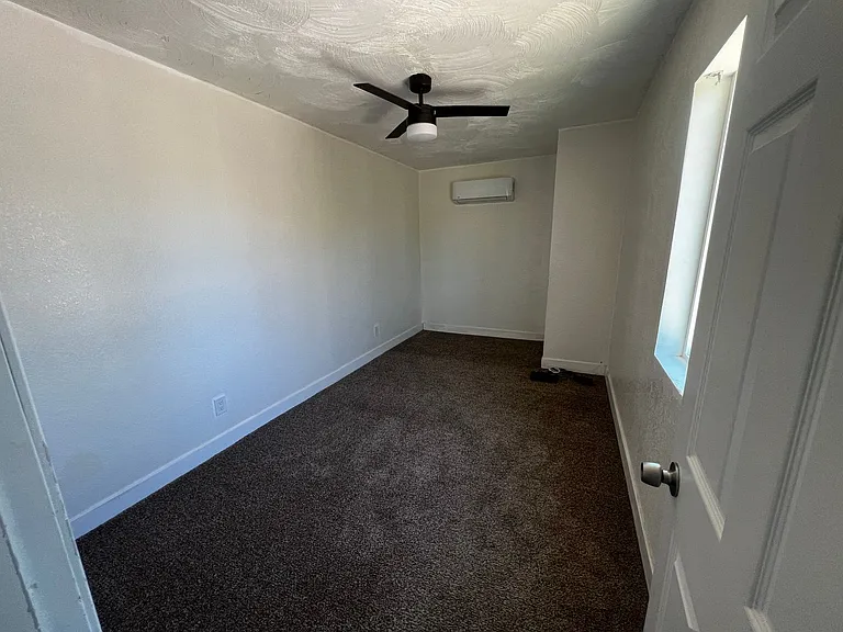 6104 Chia Ave — Photo 16