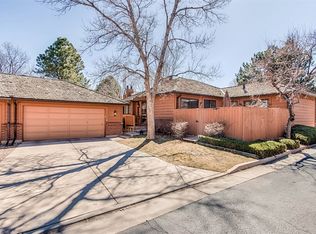 8 S Eagle Cir, Aurora, CO 80012