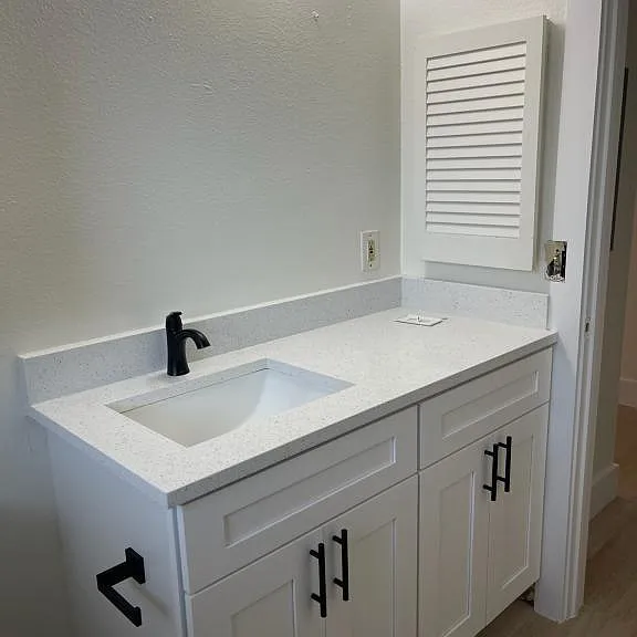 1552 S Myrtle Ave — Photo 11