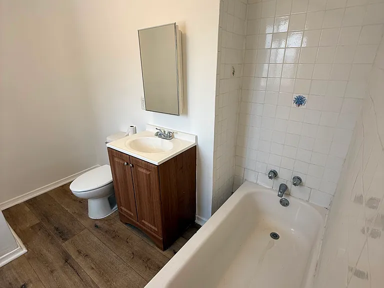 2821 Sierra St #5 — Photo 9