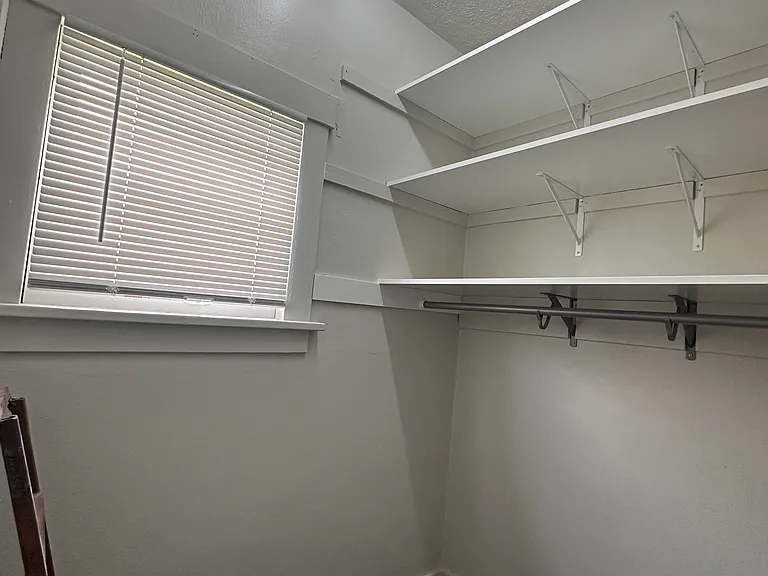 702 W 26th St #A — Photo 27