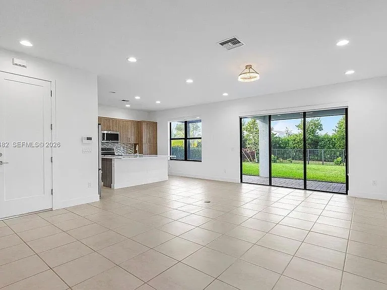 5485 Starfish Rd — Photo 12