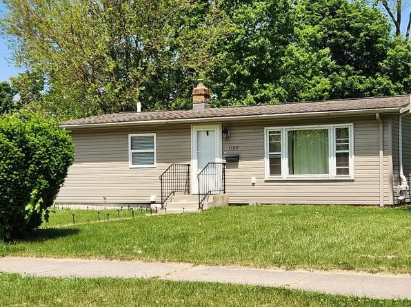 1102 W Wolf Ave, Elkhart, IN 46516