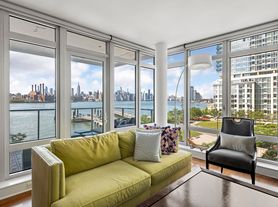 2 Northside Piers