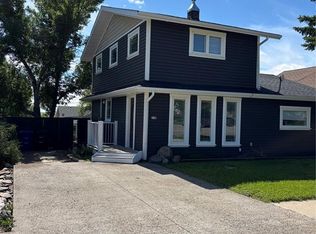 210 6th Ave SW, Eston, SK S0L1A0