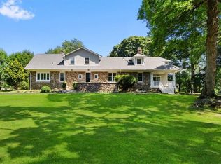 20 Old Knollwood Rd, Elmsford, NY 10523