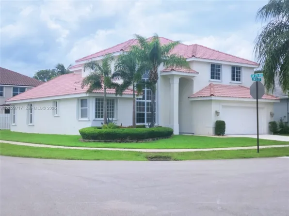 17883 SW 5th St, Hollywood, FL 33029