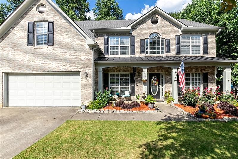 1st image of 1380 Woodpoint Way