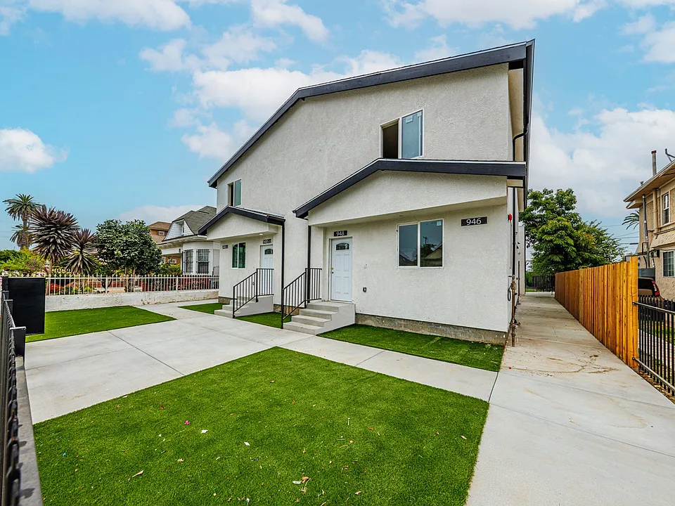 Luxury 4, 5 & 6 Bed Brand New Homes with Up to 4 Parking Spaces!
