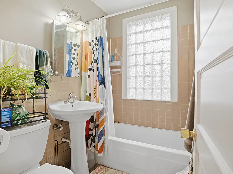3102 W 44th St #2 — Photo 8