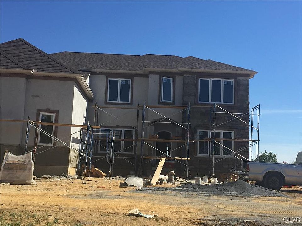 1st image of 4295 Saratoga Dr #6