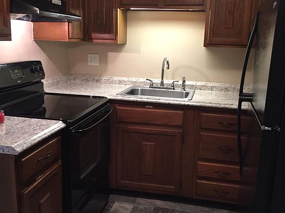 2nd image of 116 Highland Ave APT 7